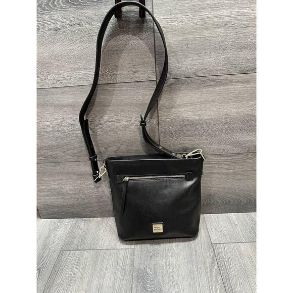 Dooney & Bourke Saffiano Black Leather Zip Crossbody Shoulder Bag B000478 - Picture 4 of 16